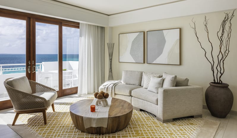 Beachfront Junior Suite Sitting Area